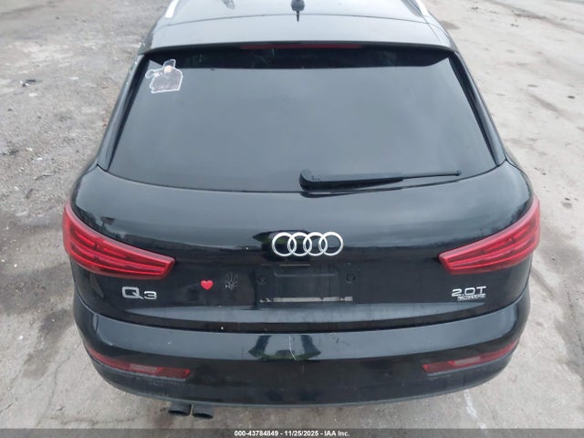 WA1ECCFS5HR003209 Audi Q3 2.0t Premium