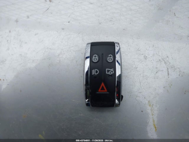 2009 JAGUAR XF SAJWA05B79HR28678 Photo 10