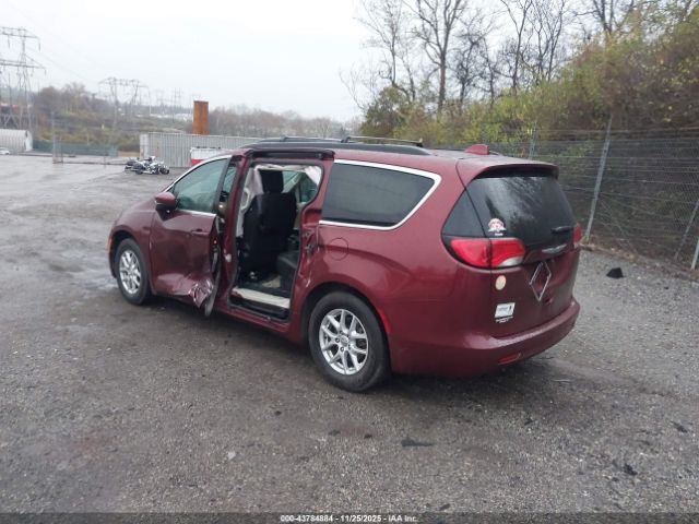 2020 CHRYSLER VOYAGER 2C4RC1DG9LR157841 Photo 2