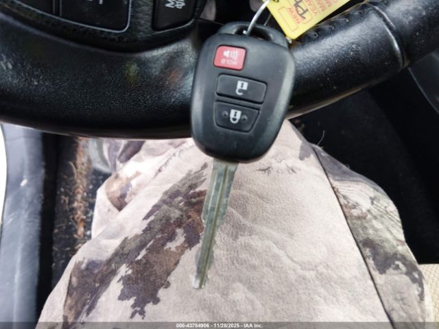 2017 TOYOTA RAV4 JTMRFREV9HD203116 Photo 10