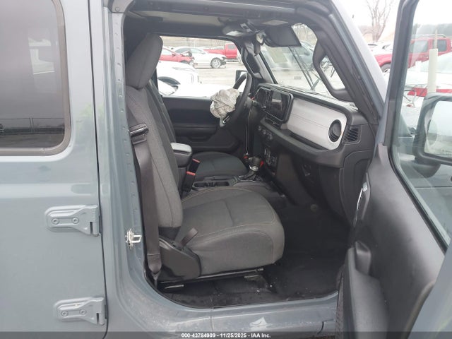 2024 JEEP WRANGLER 4XE 1C4RJXN67RW161255 Photo 4