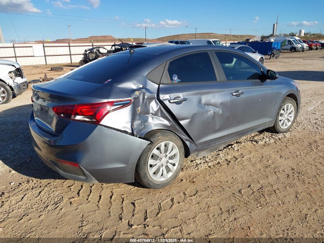 2020 HYUNDAI ACCENT 3KPC24A65LE126402 Photo 3