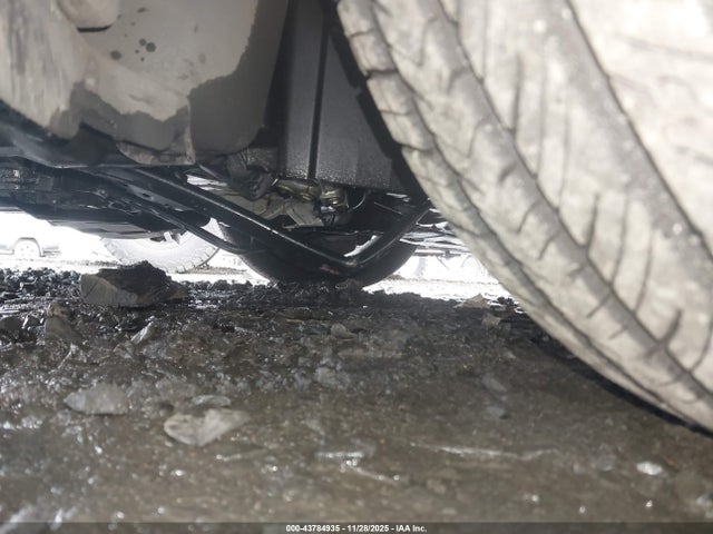 2015 LEXUS RC F JTHHP5BC1F5000635 Photo 5