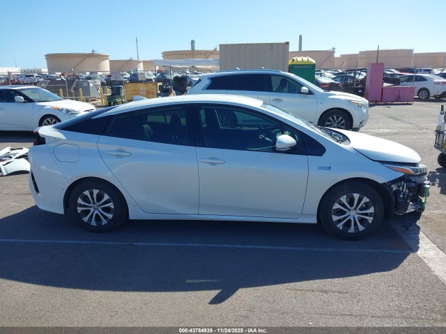 JTDKARFP3L3147219 Toyota Prius Prime Limited
