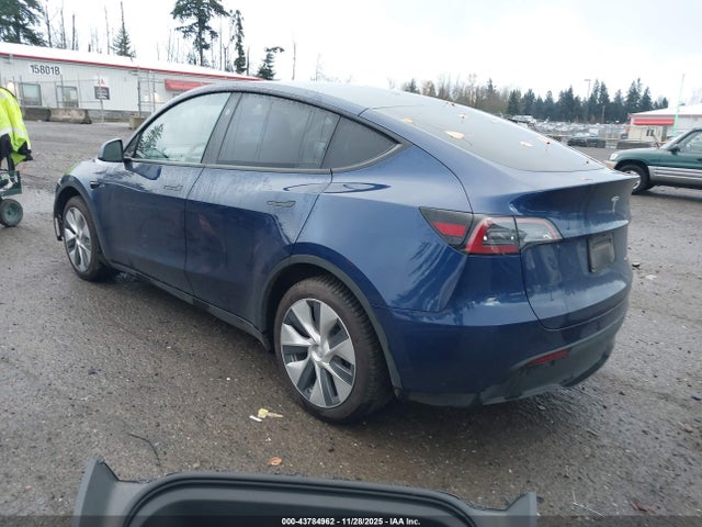 2023 TESLA MODEL Y 7SAYGDEE2PF922441 Photo 2