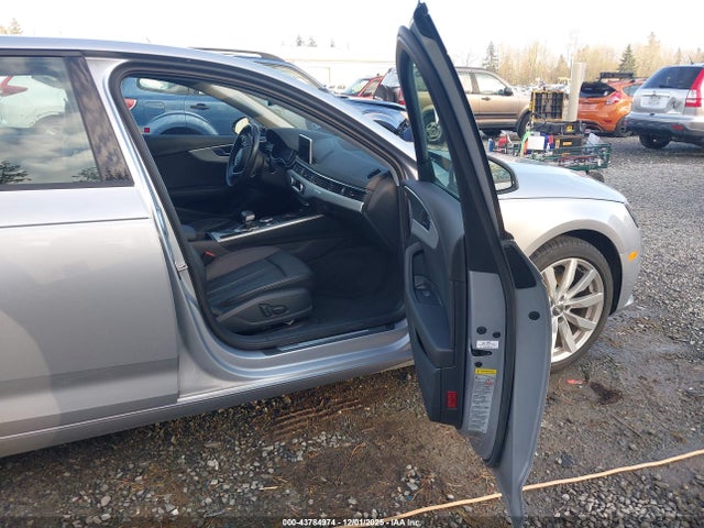 2017 AUDI A4 WAUANAF48HN002712 Photo 4
