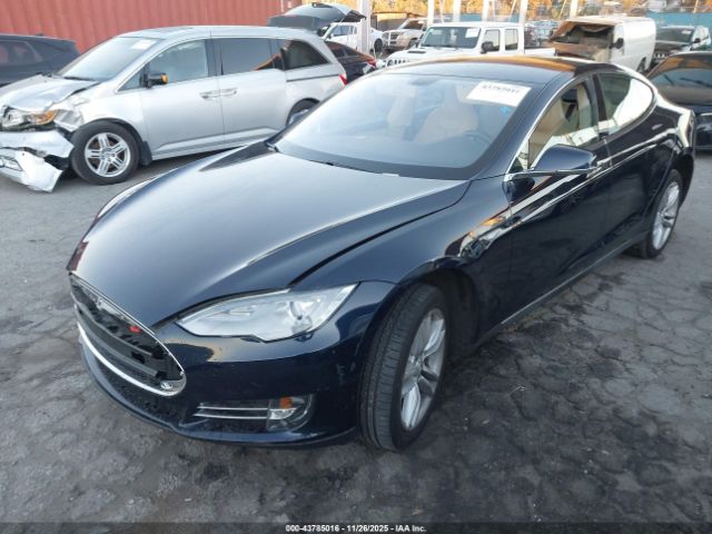 2013 TESLA MODEL S 5YJSA1CG0DFP05036 Photo 1
