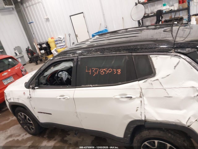Jeep Compass Trailhawk 4x4 2019 3C4NJDDB0KT856572 Image 14