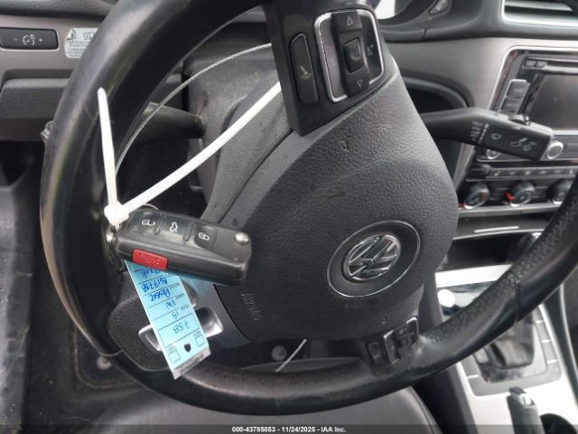 2015 VOLKSWAGEN PASSAT 1VWBV7A35FC088558 Photo 10