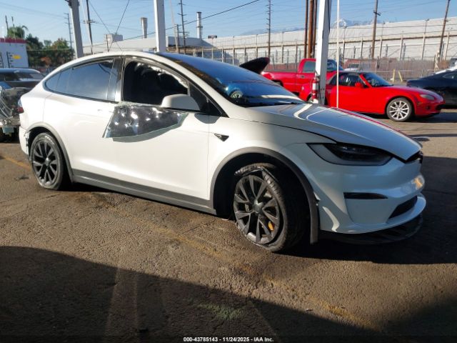 2022 TESLA MODEL X 7SAXCBE63NF339183