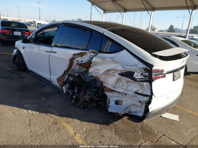 2022 TESLA MODEL X 7SAXCBE63NF339183 Photo 2