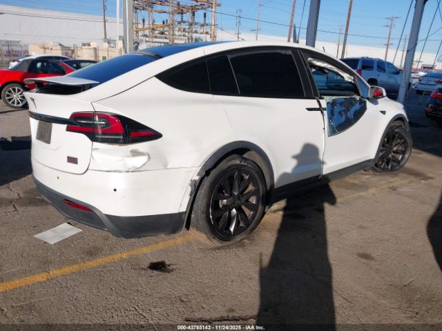 2022 TESLA MODEL X 7SAXCBE63NF339183 Photo 3
