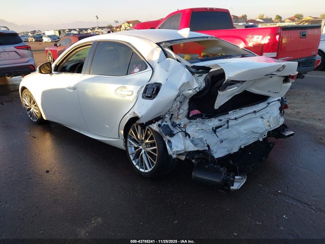 Lexus IS 300 2018 JTHBA1D20J5074206 Image 3