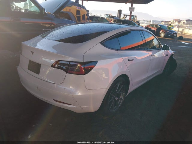 2021 TESLA MODEL 3 5YJ3E1EA2MF994860 Photo 3