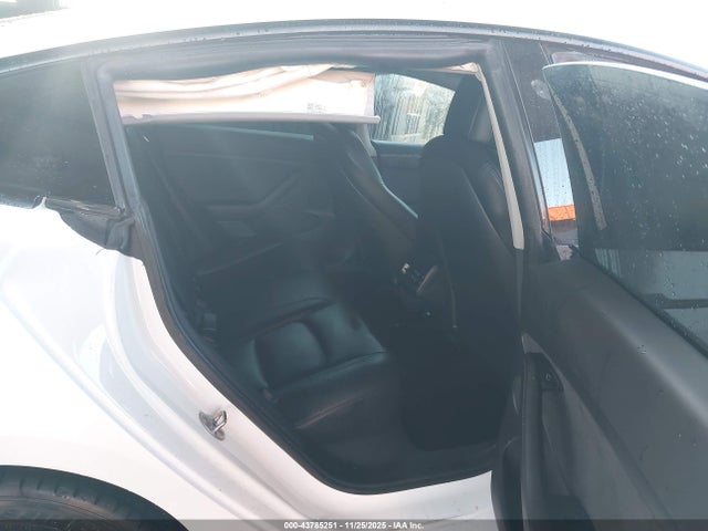 2021 TESLA MODEL 3 5YJ3E1EA2MF994860 Photo 7