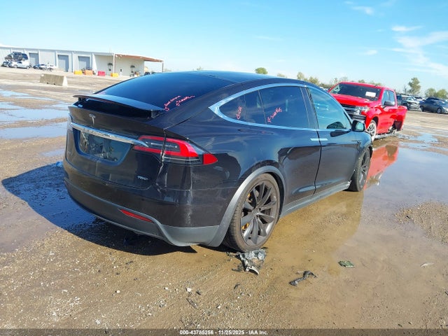 2017 TESLA MODEL X 5YJXCBE25HF044939 Photo 3