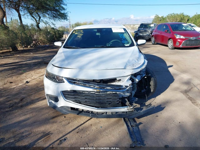1G1ZE5STXHF190128 Chevrolet MALIBU 1LT