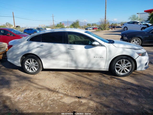 1G1ZE5STXHF190128 Chevrolet MALIBU 1LT