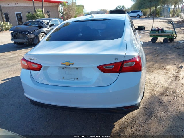 1G1ZE5STXHF190128 Chevrolet MALIBU 1LT