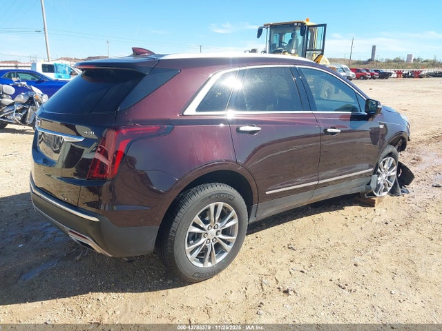 2021 CADILLAC XT5 1GYKNCRSXMZ201870 Photo 3