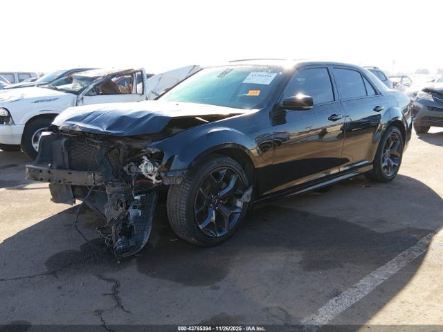 2021 CHRYSLER 300 2C3CCABG8MH570984 Photo 1
