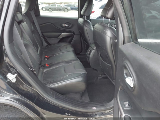 1C4PJMDX8KD460593 Jeep Cherokee