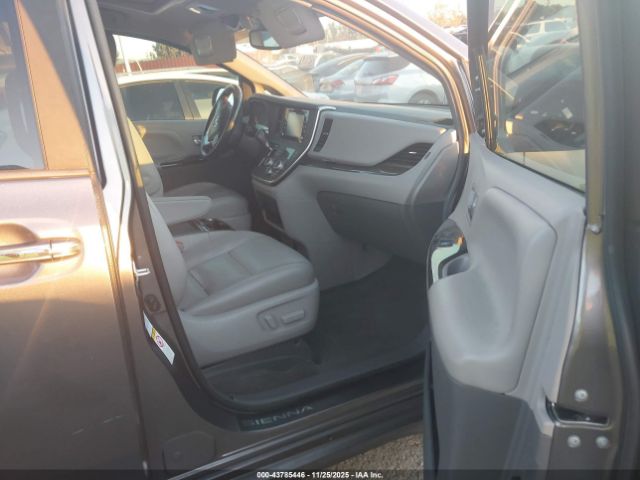 2018 TOYOTA SIENNA 5TDDZ3DC4JS200682 Photo 4