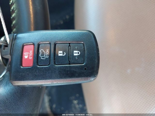 2019 TOYOTA HIGHLANDER 5TDYZRFH2KS337067 Photo 10