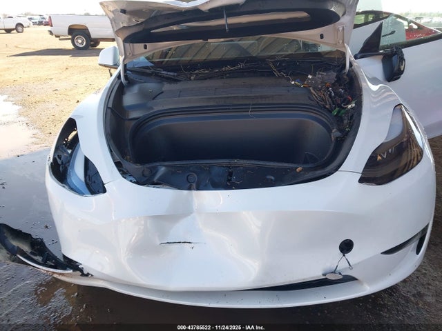 2024 TESLA MODEL Y 7SAYGDEE4RF163018 Photo 9