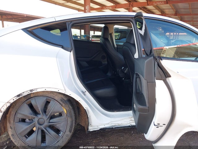 2024 TESLA MODEL Y 7SAYGDEE4RF163018 Photo 7