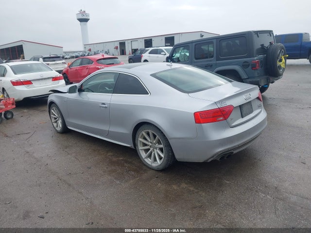 2015 AUDI A5 WAUMFAFR7FA053984 Photo 2
