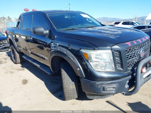 Продаж на аукціоні авто 2017 Nissan Titan Xd S Diesel, vin: 1N6BA1F3XHN520599, номер лоту: 43785535