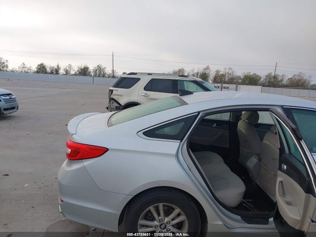 Hyundai Sonata 2017 5NPE24AF8HH445952 Image 8