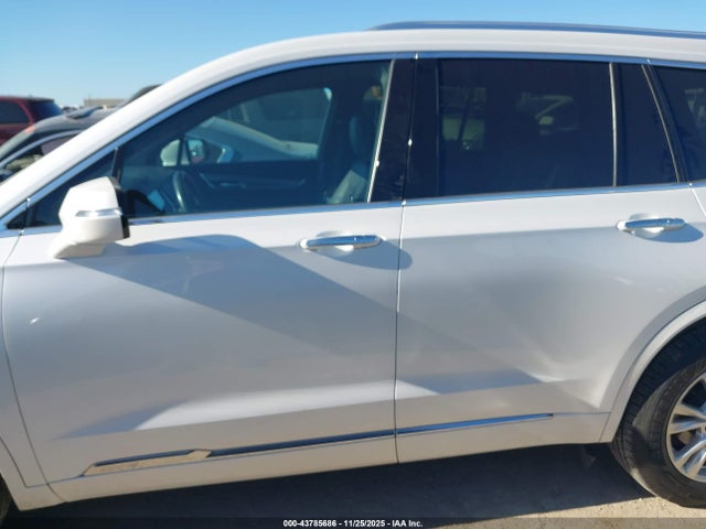 1GYKPAR44MZ153105 Cadillac Xt6 Fwd Luxury