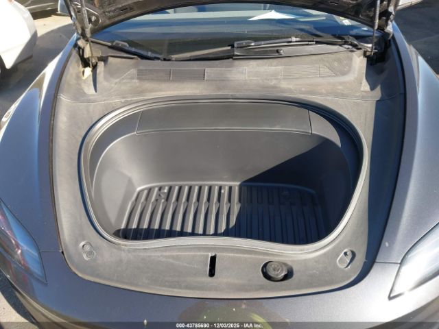 2024 TESLA MODEL 3 5YJ3E1EB8RF817682 Photo 9