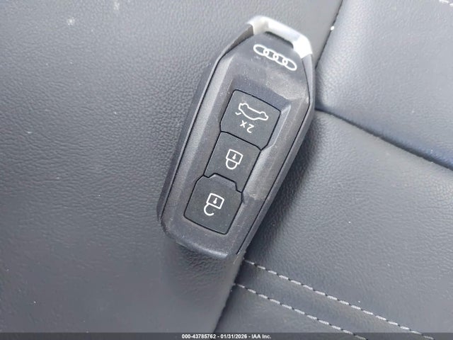 2025 AUDI Q6 E-TRON WA122BGF1SA034061 Photo 10