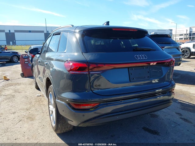 2025 AUDI Q6 E-TRON WA122BGF1SA034061 Photo 2