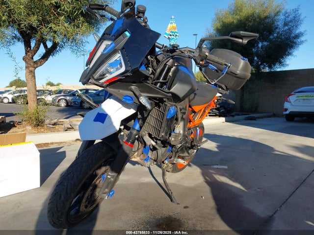 KTM 890 Adventure 2024 VBKTS6406RM879531 Image 2