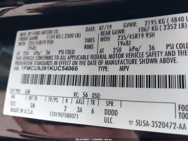 1FMCU9J91KUC54066 Ford Escape Titanium