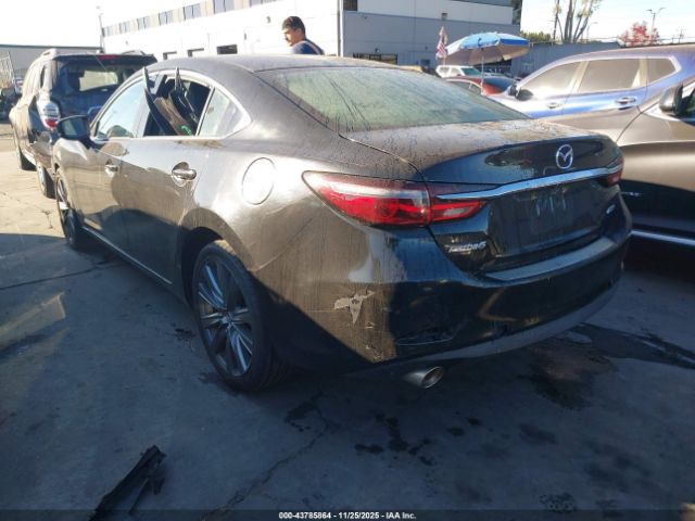 2018 MAZDA MAZDA6 JM1GL1VM2J1306930 Photo 2