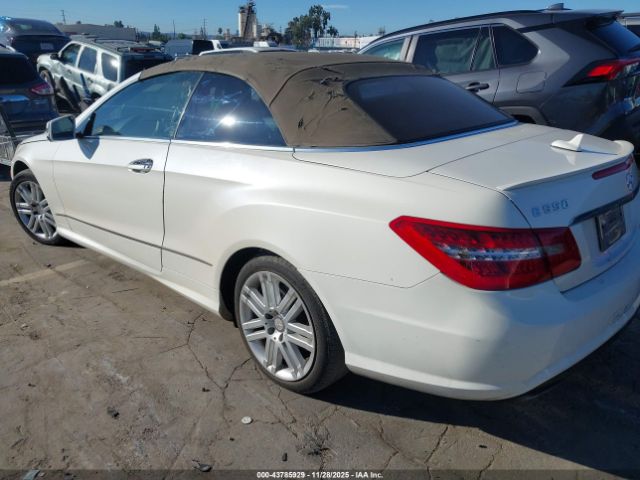 2011 MERCEDES-BENZ E 550 WDDKK7CF0BF084189 Photo 2