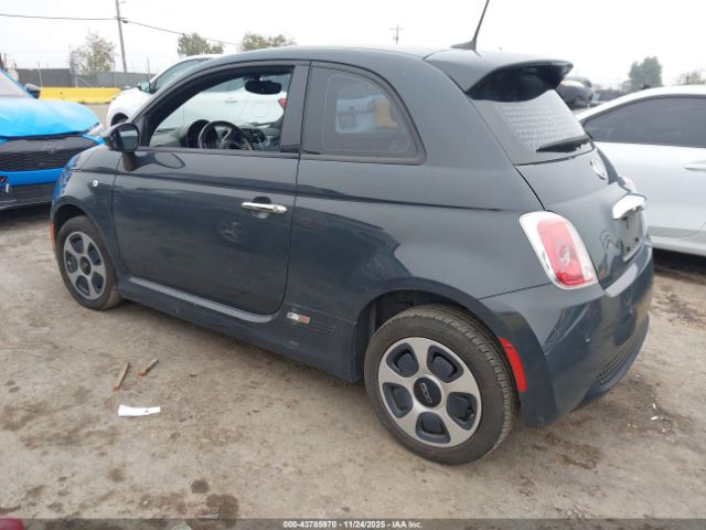2018 FIAT 500E 3C3CFFGE7JT377448 Photo 2