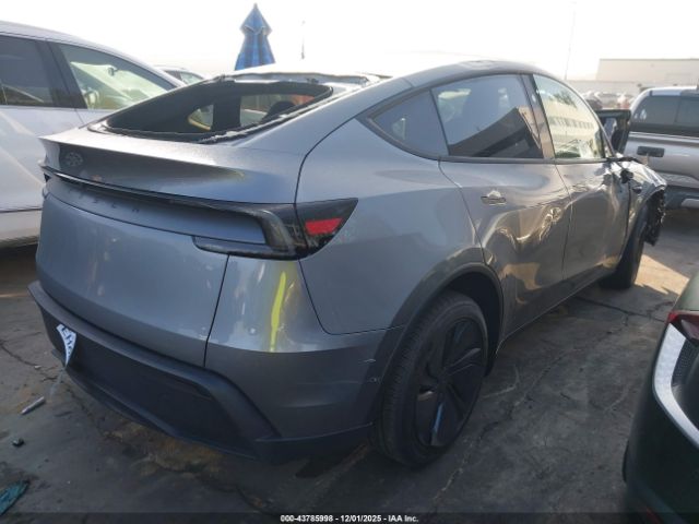 2026 TESLA MODEL Y 7SAYGDED7TF522053 Photo 3