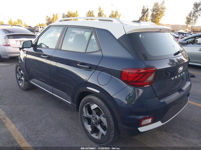 Hyundai Venue Limited 2024 KMHRC8A39RU302796 Image 3