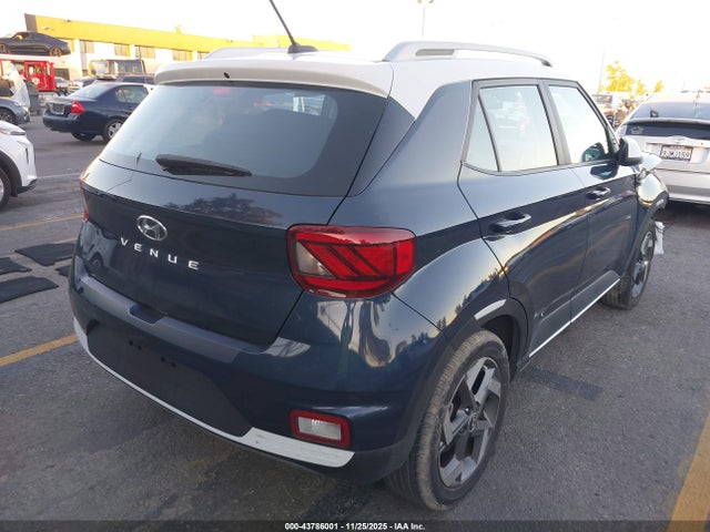 Hyundai Venue Limited 2024 KMHRC8A39RU302796 Image 4