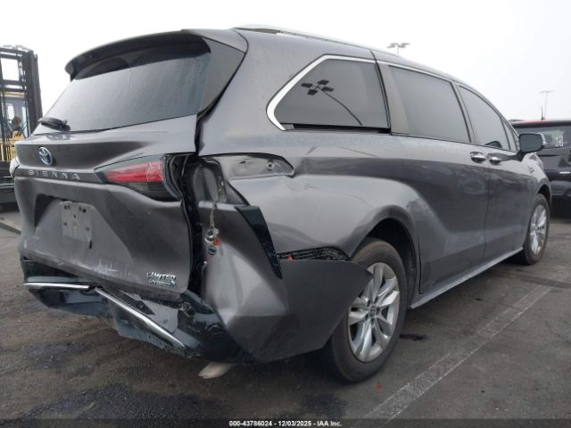 2022 TOYOTA SIENNA 5TDZRKEC6NS096068 Photo 3