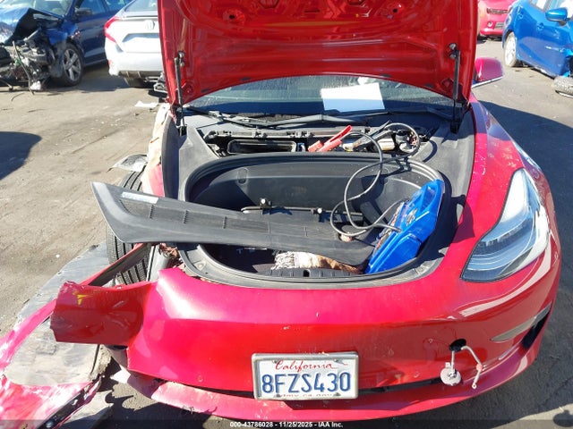 2018 TESLA MODEL 3 5YJ3E1EA7JF052671 Photo 9