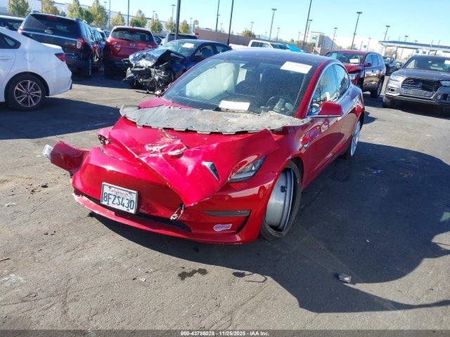 2018 TESLA MODEL 3 5YJ3E1EA7JF052671 Photo 1