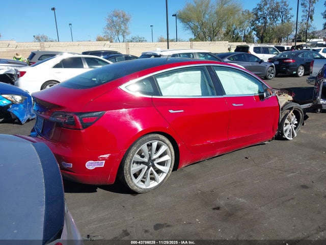 2018 TESLA MODEL 3 5YJ3E1EA7JF052671 Photo 3