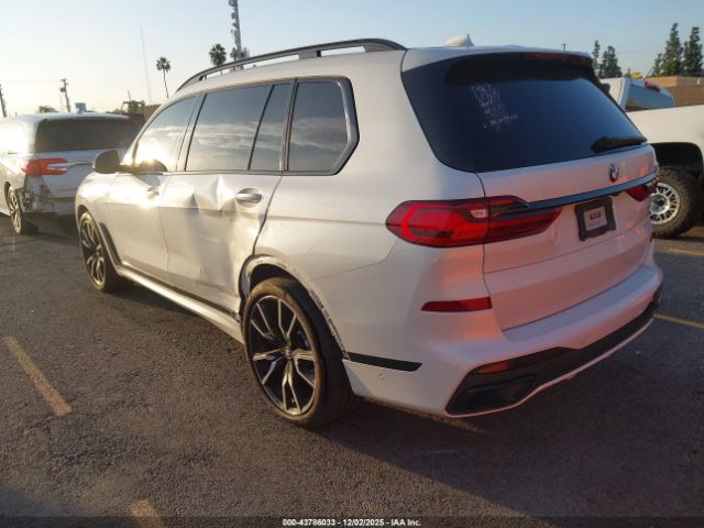2022 BMW X7 5UXCW2C05N9M14363 Photo 2